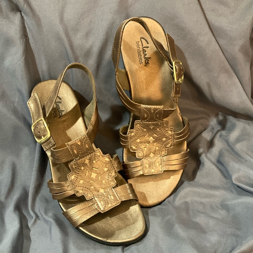 Bronze Clark’s sandals Sz 8